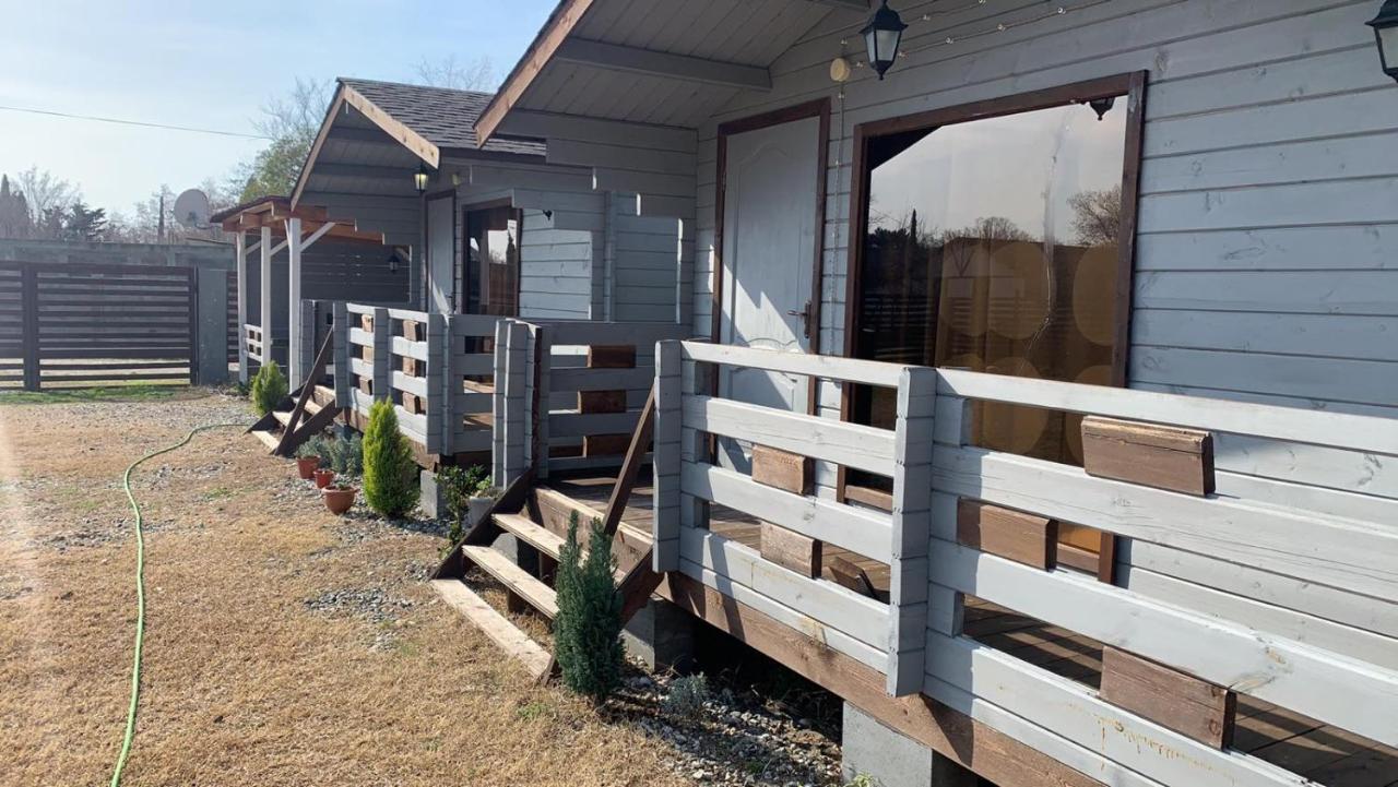 Домики У Лизы Под Ключ Pizunda Exterior photo